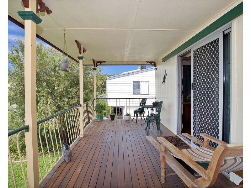 27 Finch Street, Slade Point QLD 4740