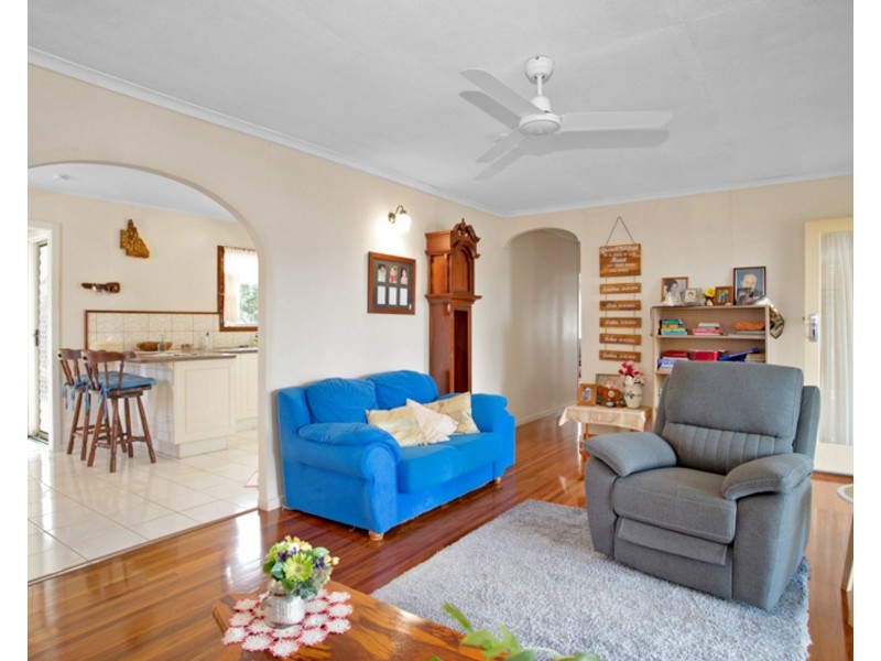 27 Finch Street, Slade Point QLD 4740