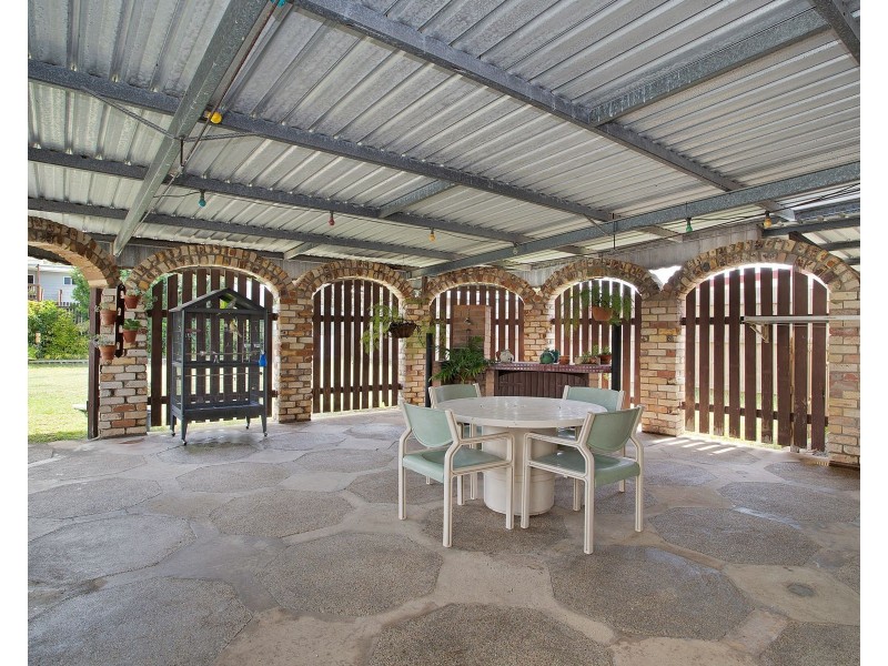27 Finch Street, Slade Point QLD 4740