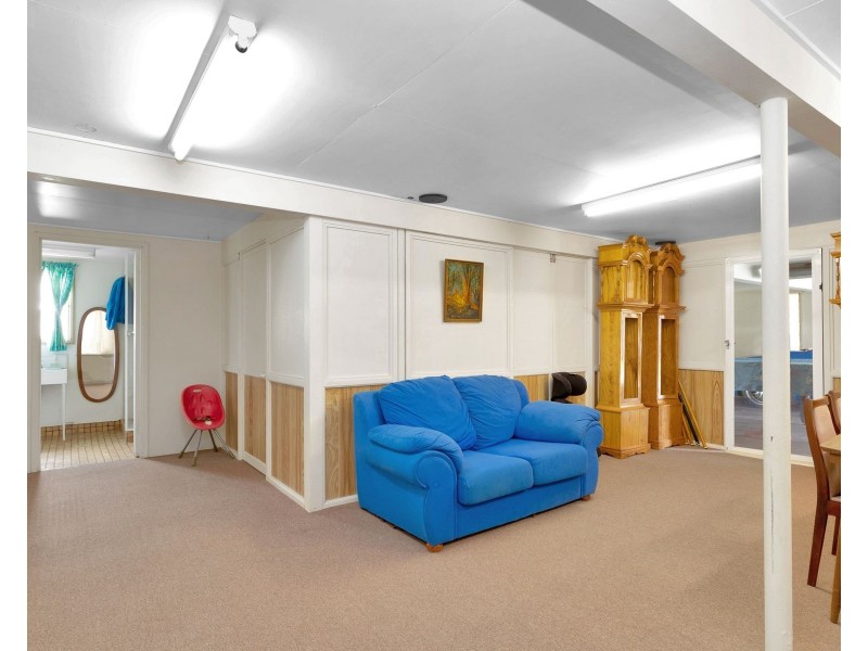 27 Finch Street, Slade Point QLD 4740