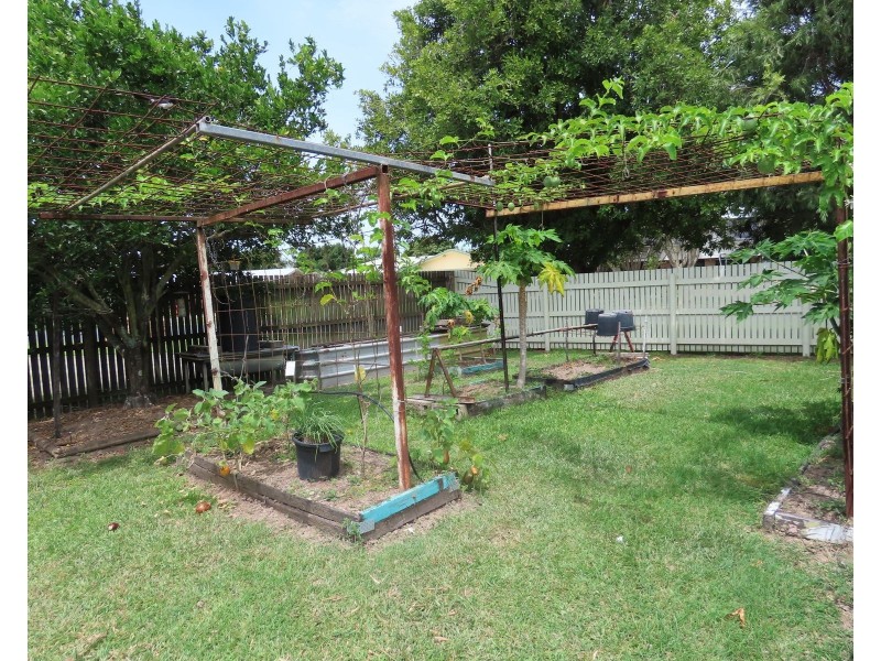 12 Harney Street, South Mackay QLD 4740
