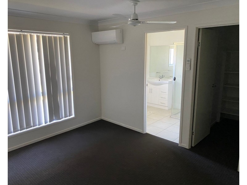 9 Cordia Street, Rural View QLD 4740