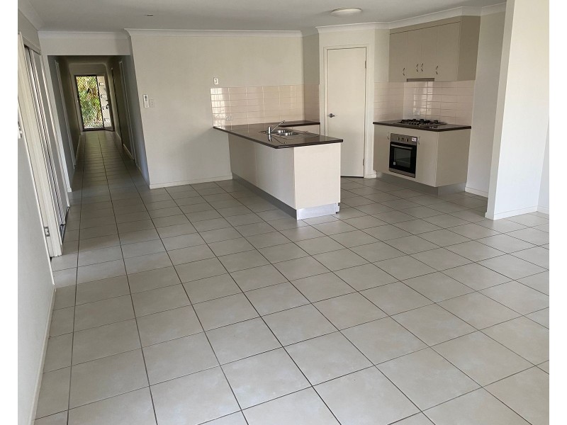 9 Cordia Street, Rural View QLD 4740