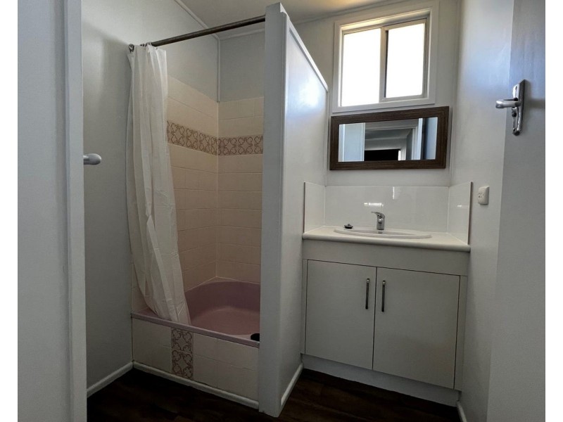 5 Ware Avenue, Sarina QLD 4737