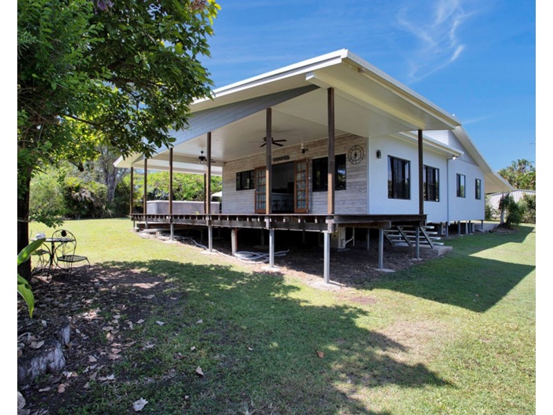 26 Windsor Drive, Hay Point QLD 4740