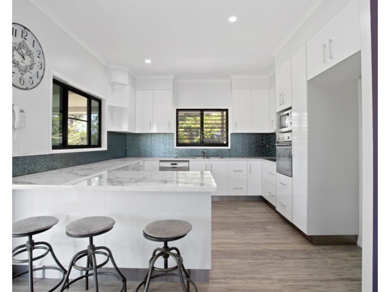 26 Windsor Drive, Hay Point QLD 4740