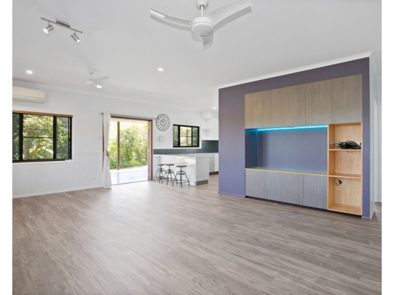 26 Windsor Drive, Hay Point QLD 4740