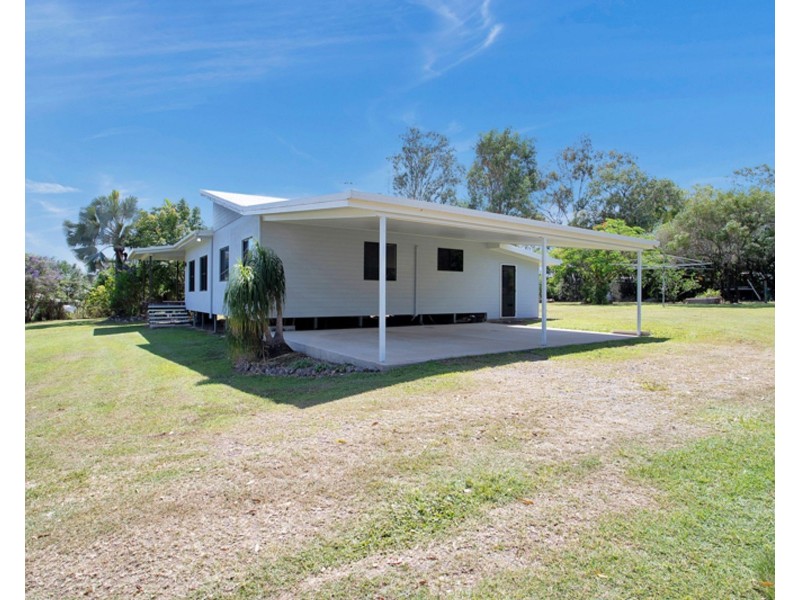 26 Windsor Drive, Hay Point QLD 4740