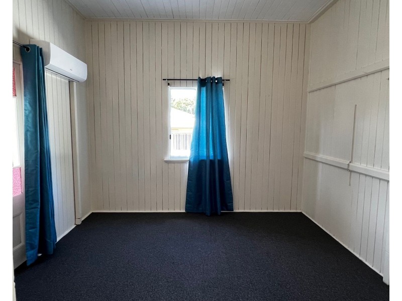 63 Range Road, Sarina QLD 4737