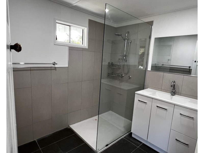 63 Range Road, Sarina QLD 4737