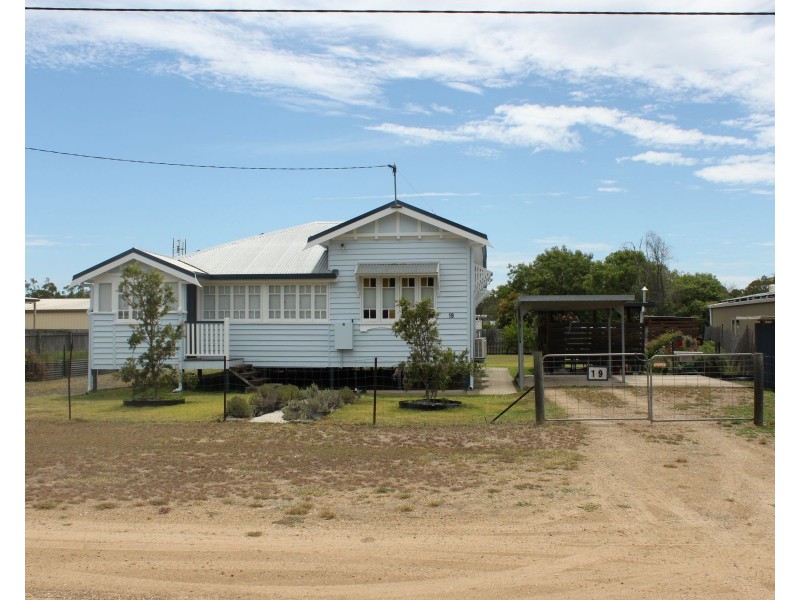 19 St Lawrence Street, Nebo QLD 4742