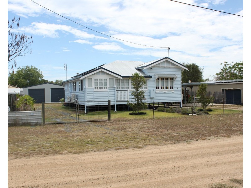 19 St Lawrence Street, Nebo QLD 4742