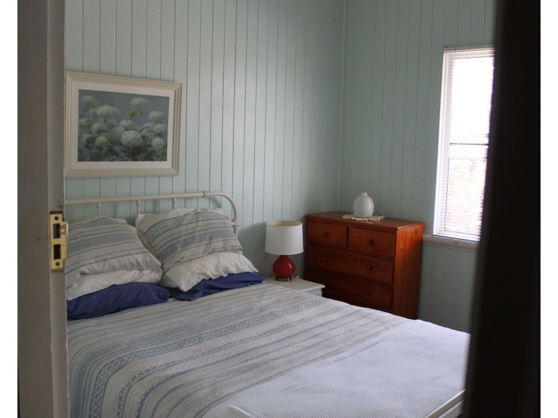 19 St Lawrence Street, Nebo QLD 4742