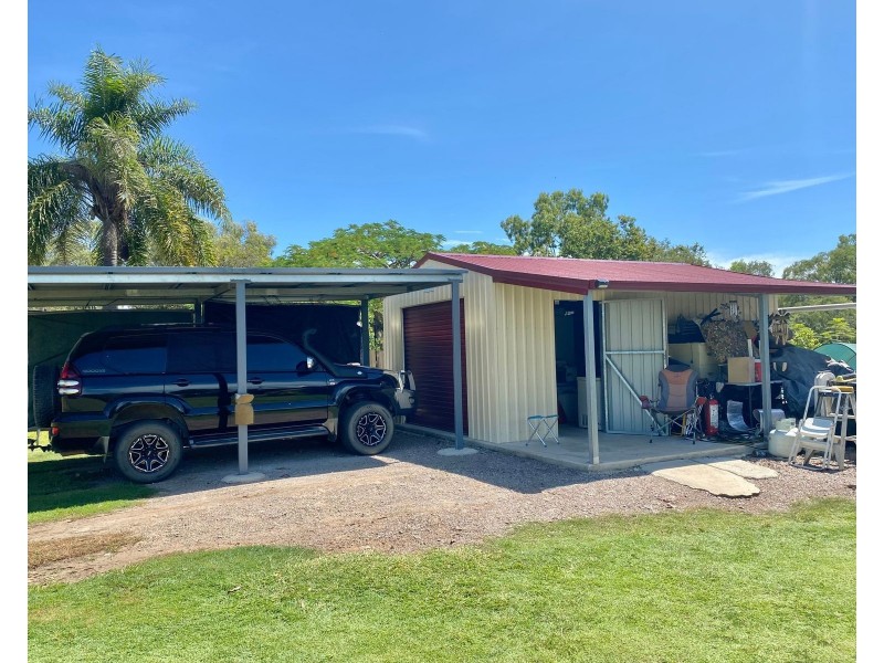 8 Waverley Street, St Lawrence QLD 4707