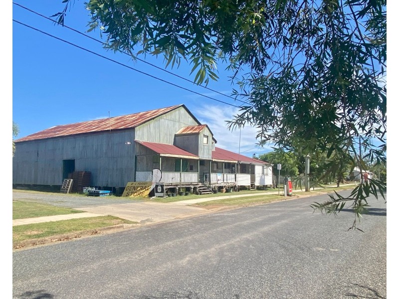 8 Waverley Street, St Lawrence QLD 4707