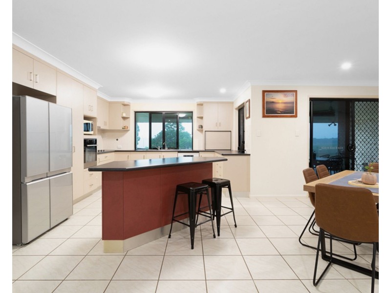 929 Grasstree Road, Sarina Beach QLD 4737
