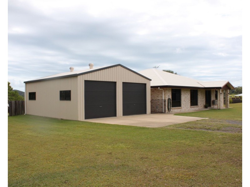 929 Grasstree Road, Sarina Beach QLD 4737