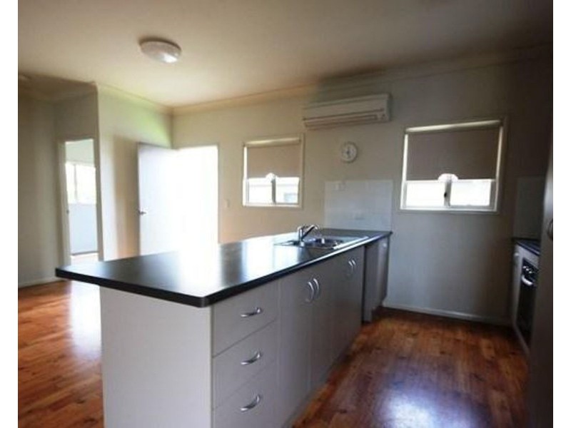 27 Vincent Street, South Mackay QLD 4740