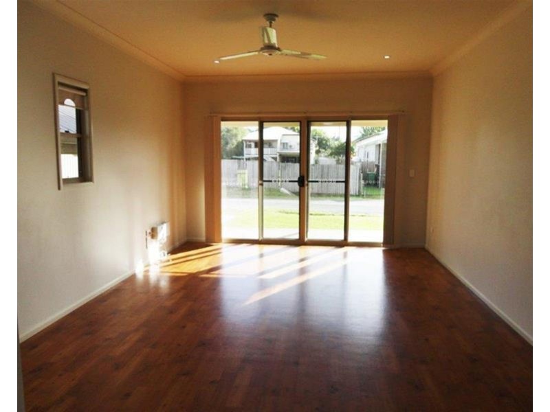 27 Vincent Street, South Mackay QLD 4740
