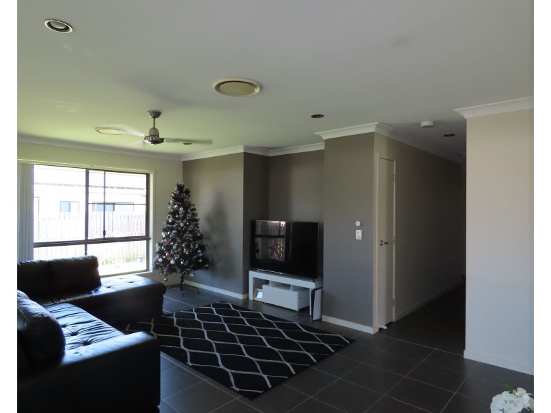3 Highcrest Court, Bucasia QLD 4750