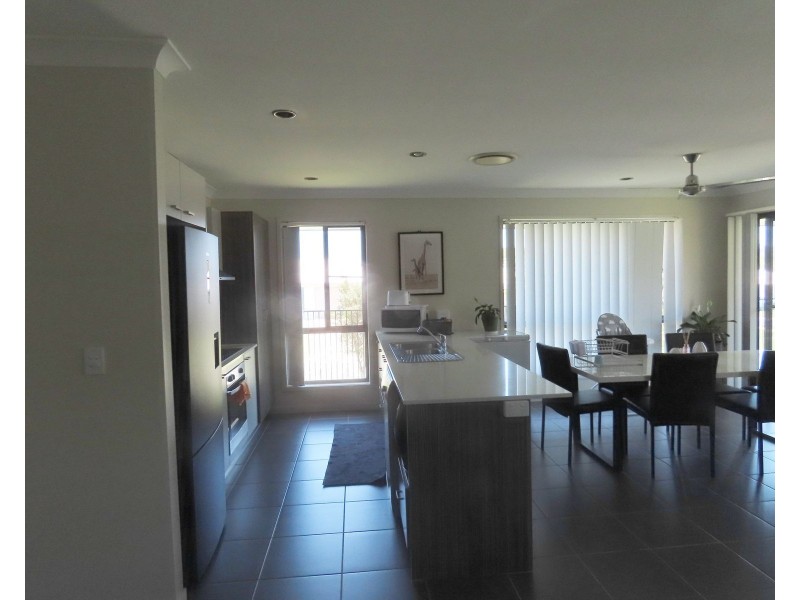 3 Highcrest Court, Bucasia QLD 4750