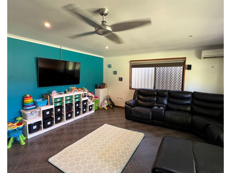 8 Huntly Road, Sarina QLD 4737