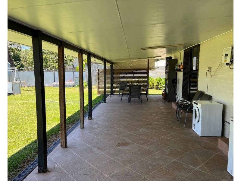 8 Huntly Road, Sarina QLD 4737