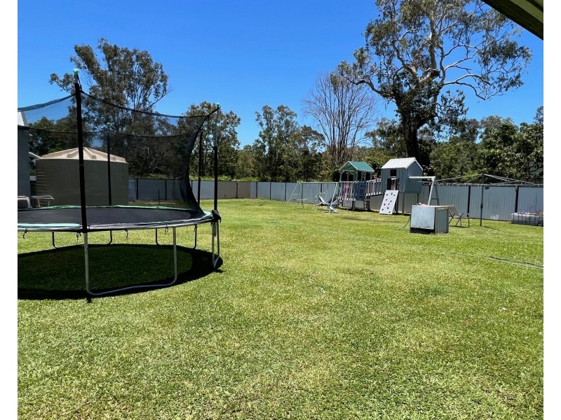 8 Huntly Road, Sarina QLD 4737