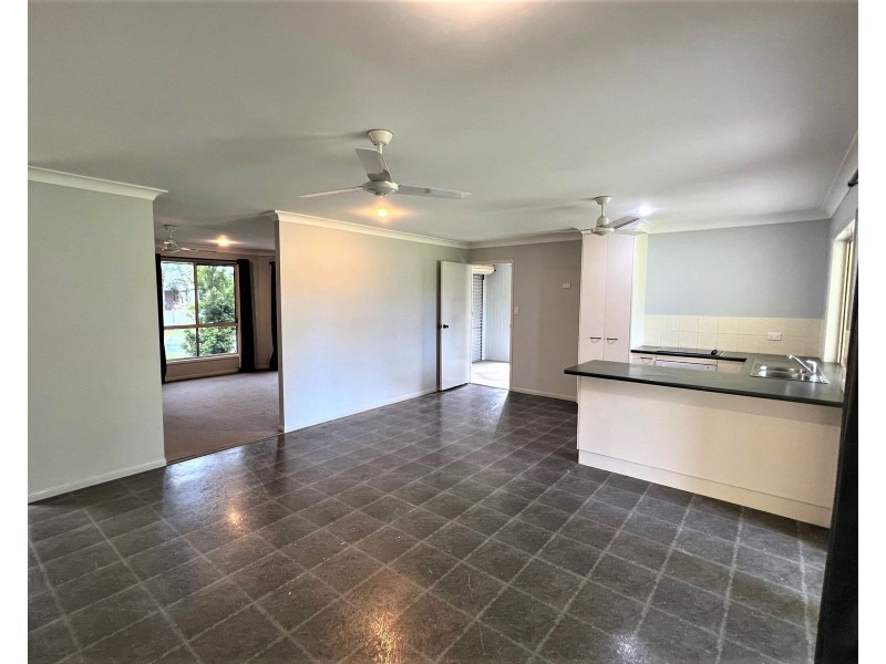 5 Lando Avenue, Sarina QLD 4737