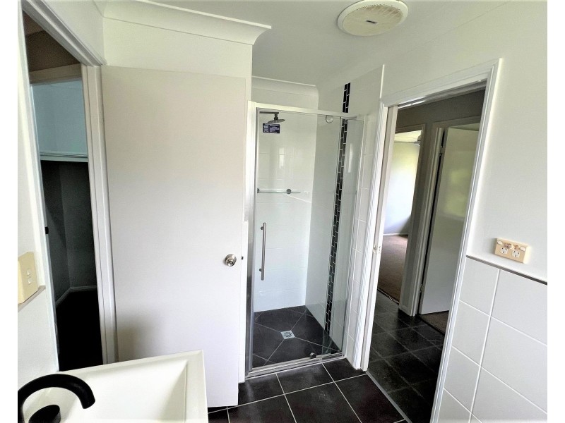 5 Lando Avenue, Sarina QLD 4737