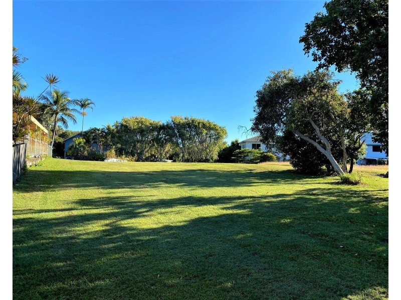 4 Gold Street, Grasstree Beach QLD 4740
