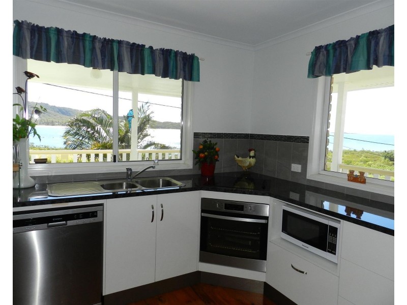 7 Cooper Avenue, Campwin Beach QLD 4737