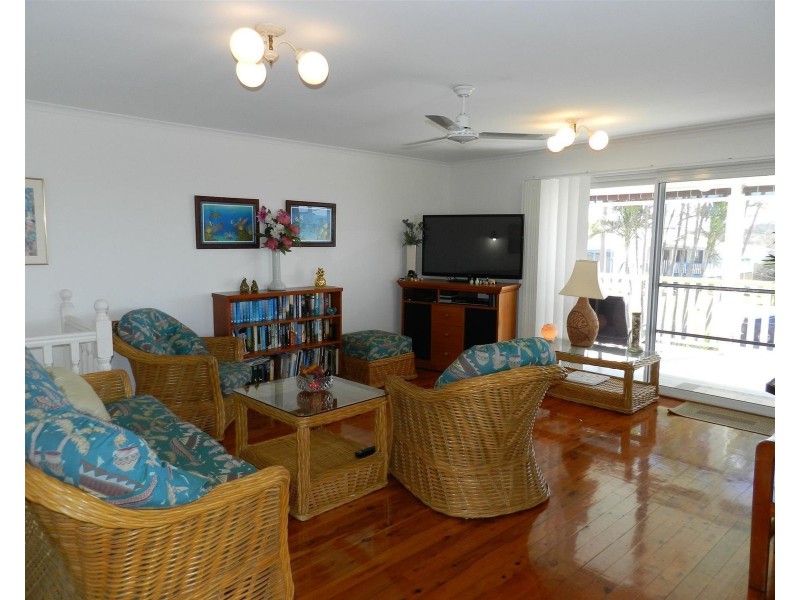 7 Cooper Avenue, Campwin Beach QLD 4737