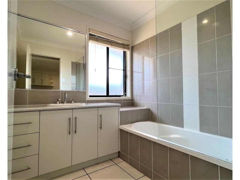 47 Pacific Avenue, Sarina QLD 4737