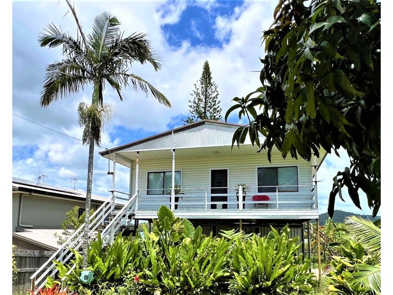 17 Hackett Court, Campwin Beach QLD 4737