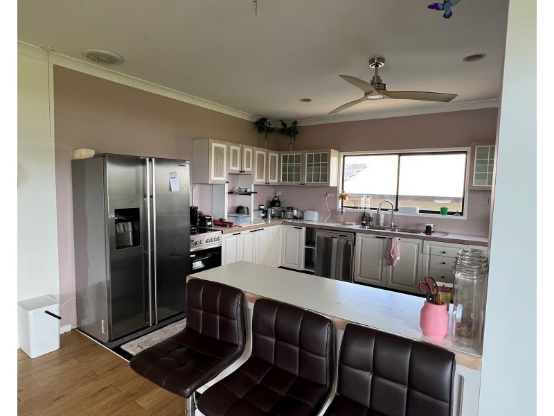 17 Hackett Court, Campwin Beach QLD 4737