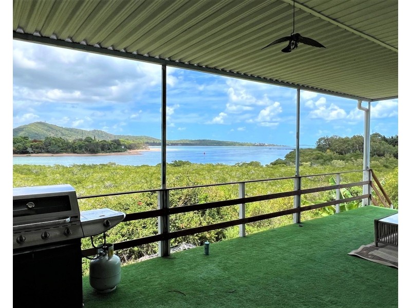 17 Hackett Court, Campwin Beach QLD 4737