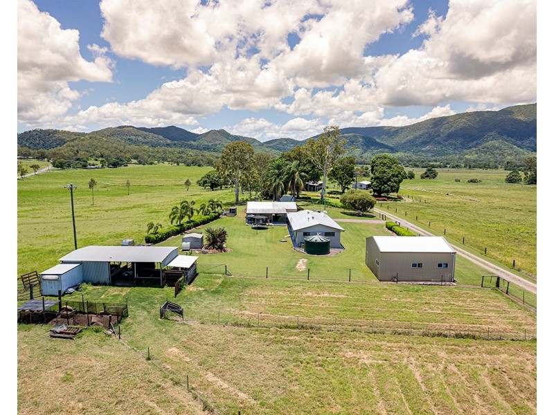 364 Bolingbroke Road, Koumala QLD 4738
