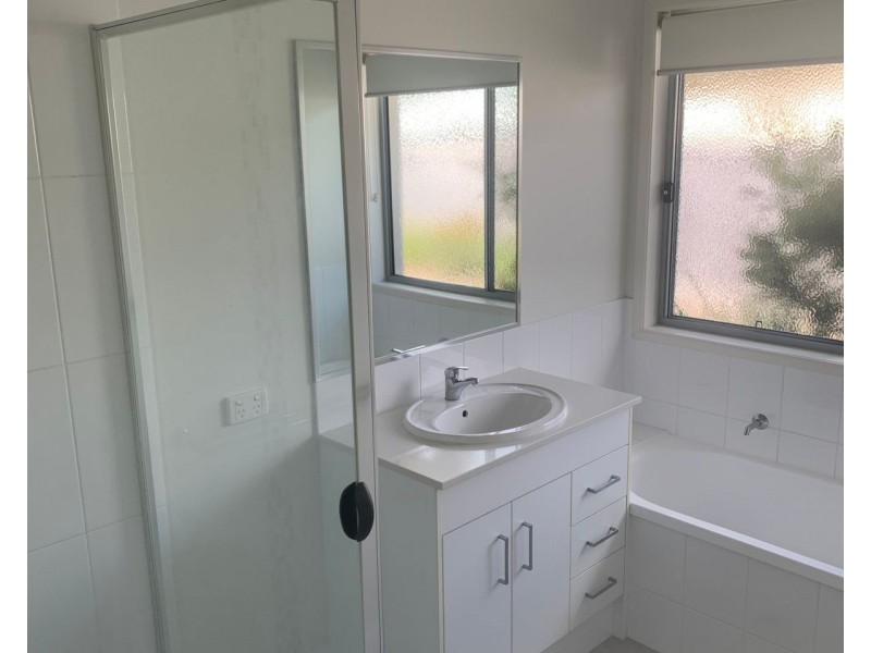 4/8 Maud Street, Mirani QLD 4754