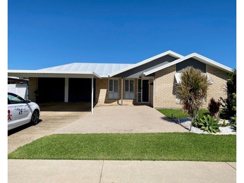 16 Caledonian Drive, Beaconsfield QLD 4740
