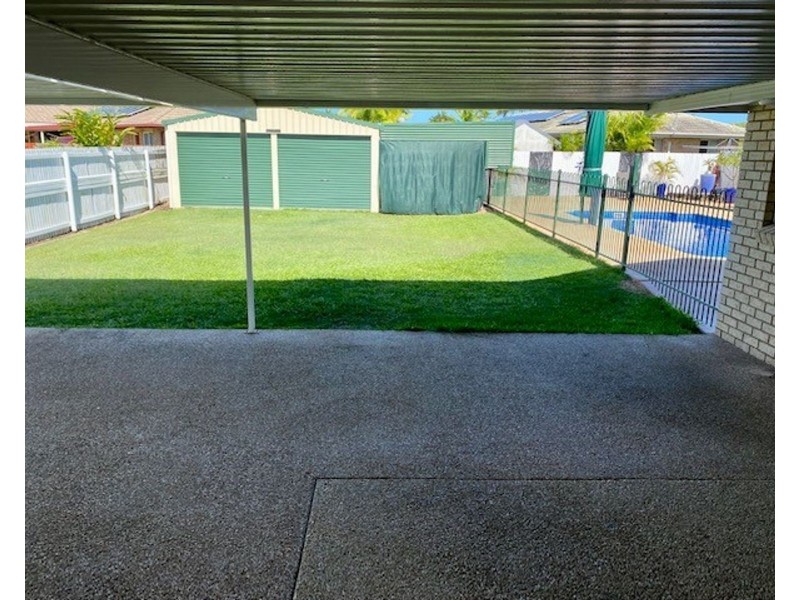 16 Caledonian Drive, Beaconsfield QLD 4740