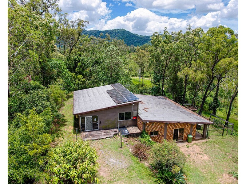 519 Middle Creek Road, Sarina QLD 4737