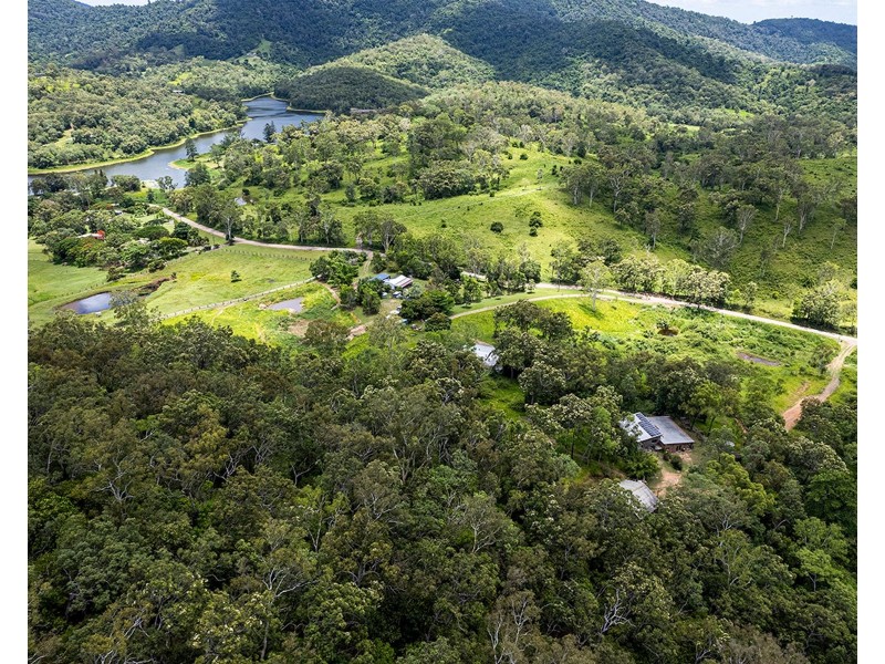 519 Middle Creek Road, Sarina QLD 4737