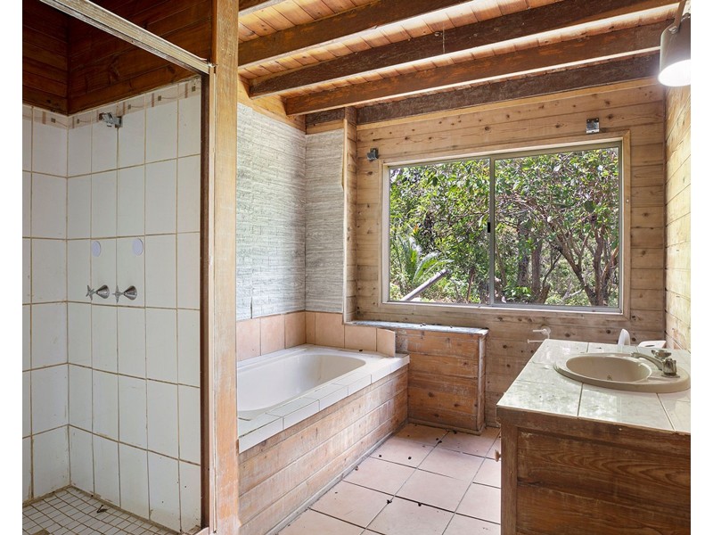 519 Middle Creek Road, Sarina QLD 4737