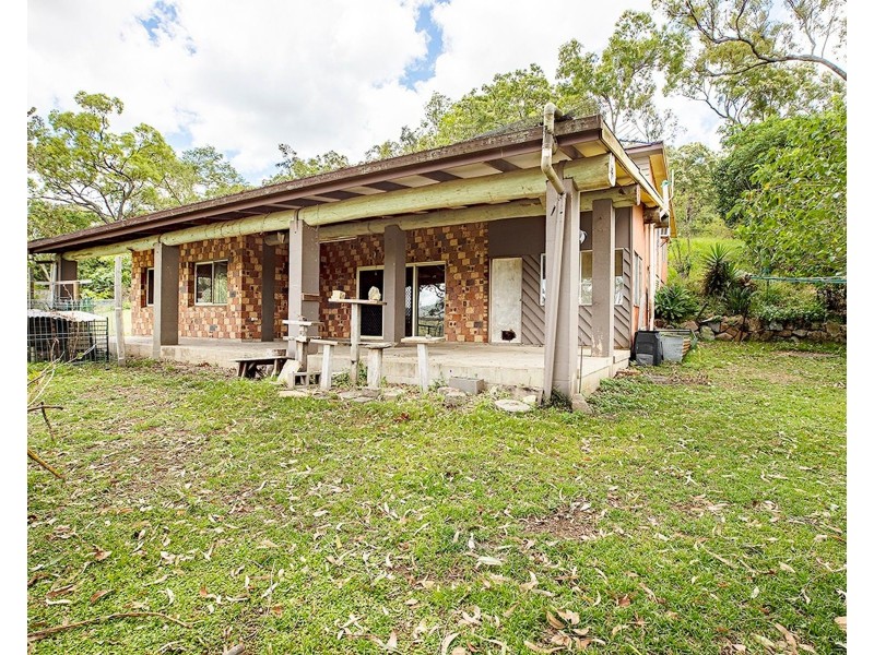 519 Middle Creek Road, Sarina QLD 4737