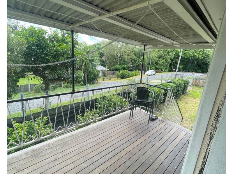 8 Maudsley Road, Sarina QLD 4737