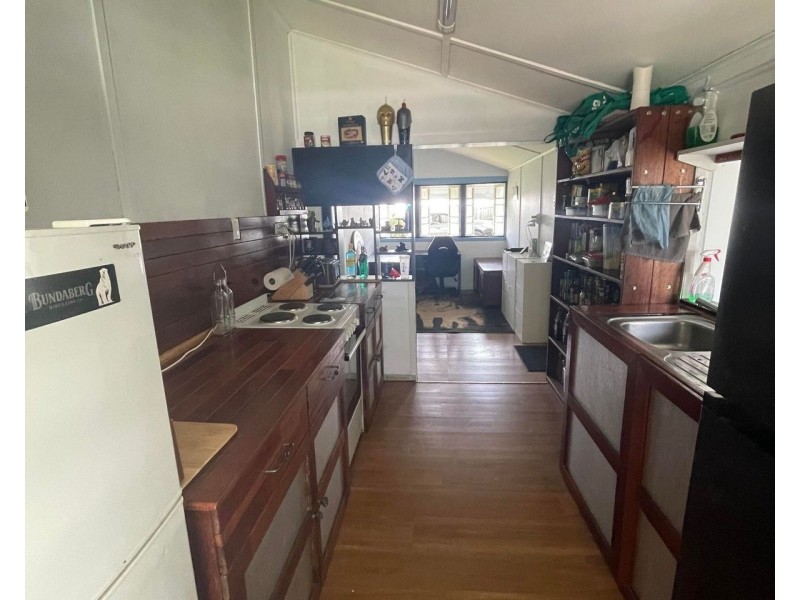 8 Maudsley Road, Sarina QLD 4737
