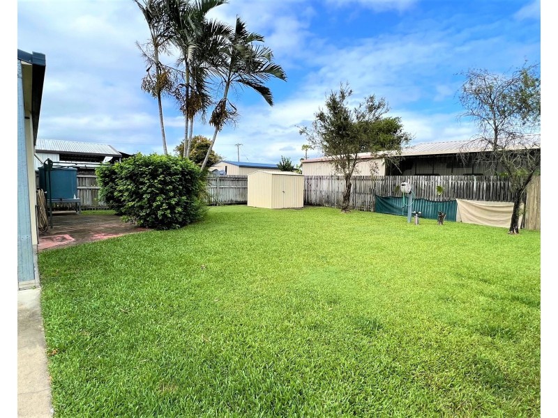 6 Hans Christian Street, Sarina QLD 4737