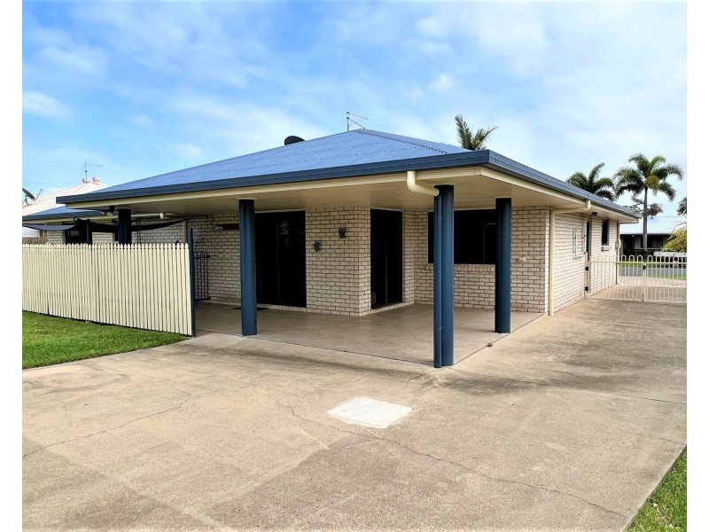 6 Hans Christian Street, Sarina QLD 4737