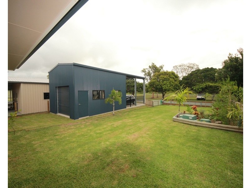 21 Pilchowski Street, Seaforth QLD 4741